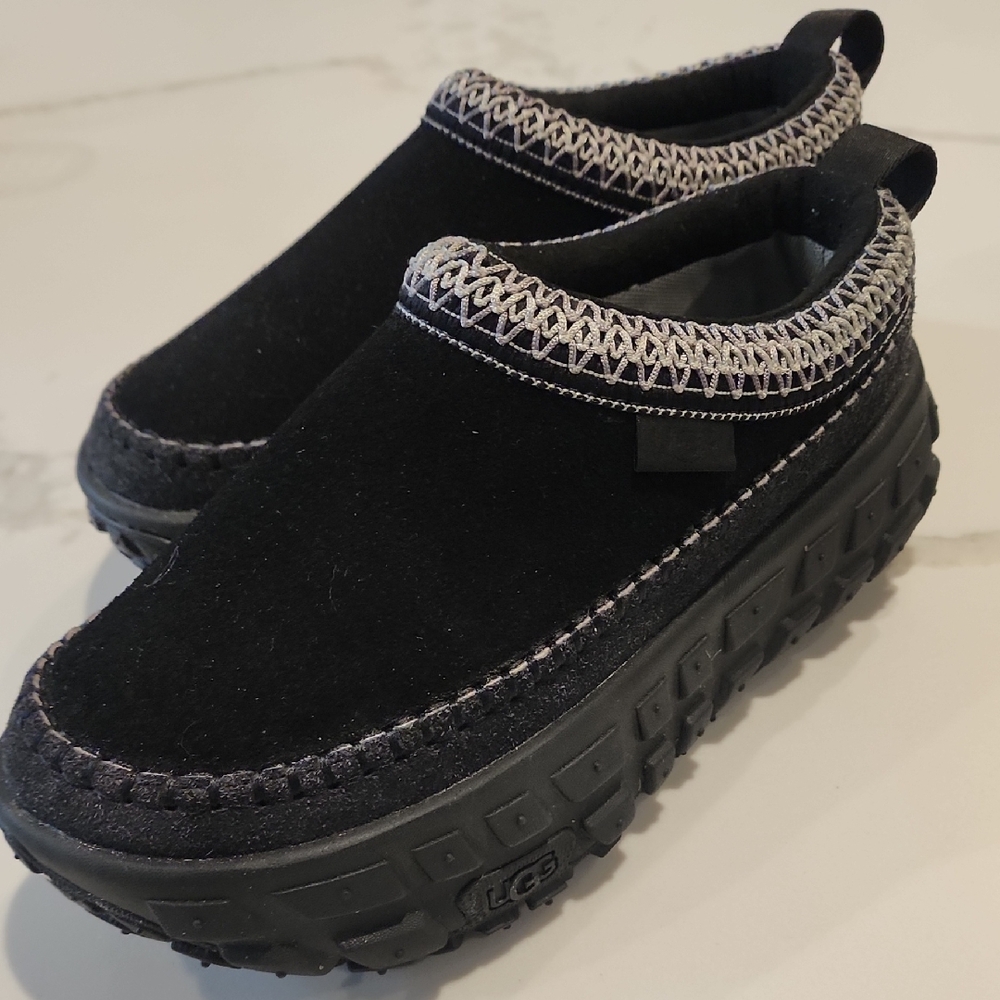 UGG VENTURE DAZE ALL GENDAR SHOES SUEDE BLACK US MEN 6 WOMEN 7